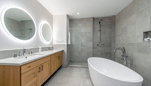 Bathroom light 3